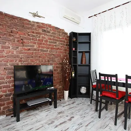 Raya Maisonette Апартамент