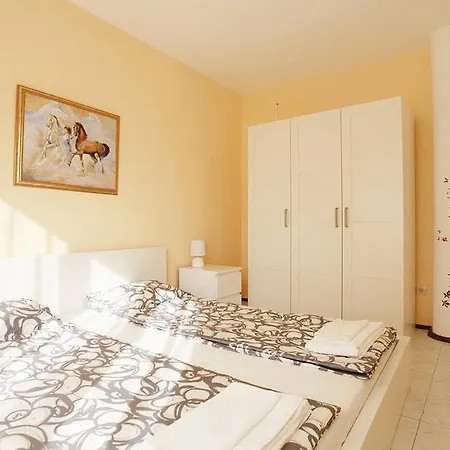 Raya Maisonette Apartment